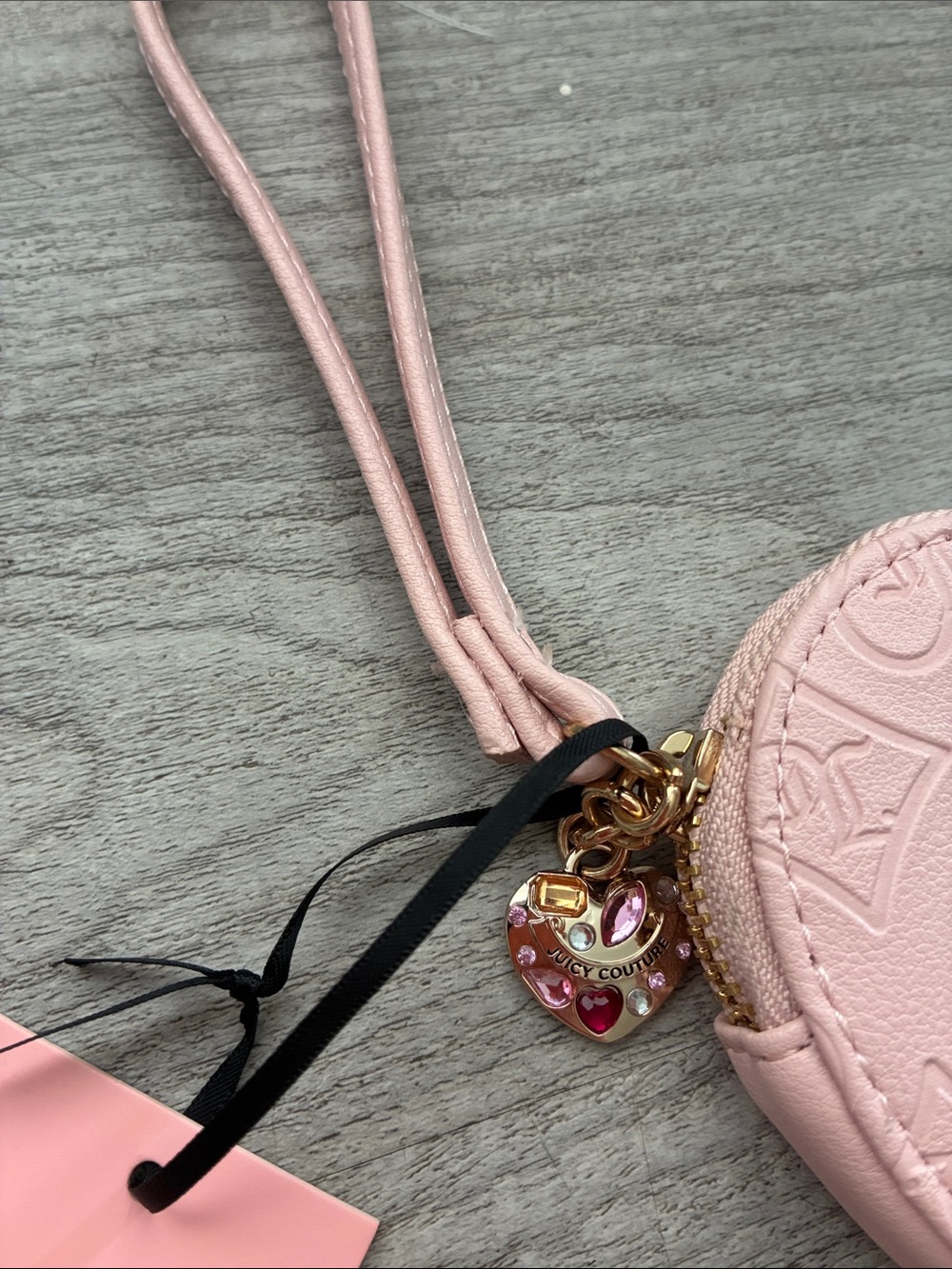 Juicy Couture Blush Pink Heart Wristlet Coin wallet with Heart Charm - Picture 3 of 6